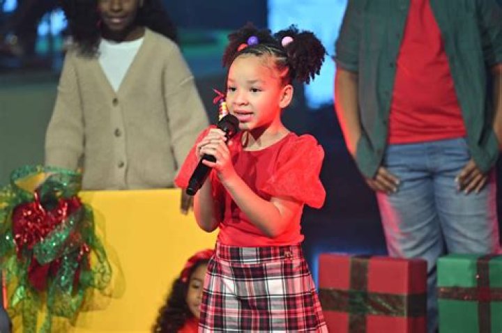 HEIRESS HARRIS AND MORE SHINE IN ESSENCE 2023 HOLIDAY SPECIAL