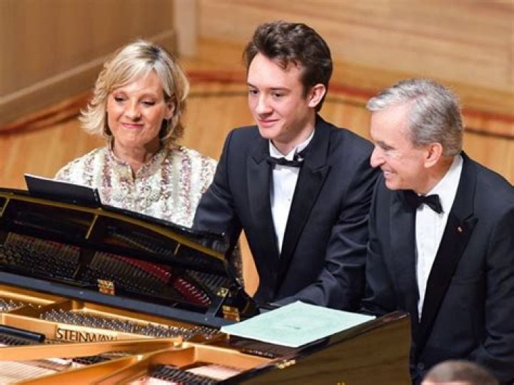 Hélène Mercier Arnault Age, Wikipedia Bio, Pianiste, Net Worth, Mariage