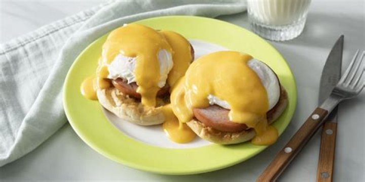 	HOLLANDAISE SAUCE TAKES WELL TO SPEEDY MICROWAVE METHOD	