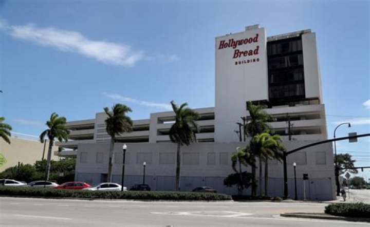 	Hollywood Bread Building might be razed to make way for 25-story tower	