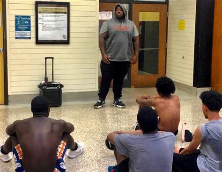 	How ex-Hurricanes DT Michael Wyche’s hustle went from drug dealing to life coaching	