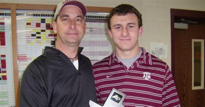 How much is ex-Browns QB's father worth in 2023?