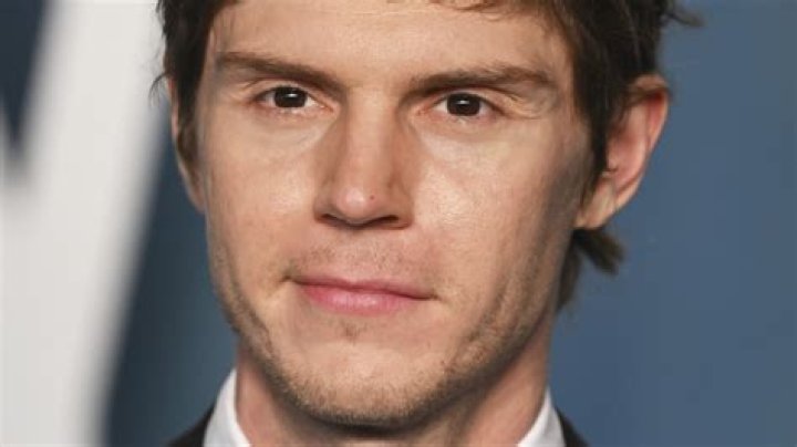 How Tall Is Evan Peters? A Comprehensive Look At The Actor's Height And Career