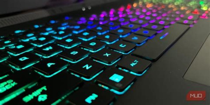How to Add a Keyboard Shortcut to Turn Dark Mode On and Off in Windows 11