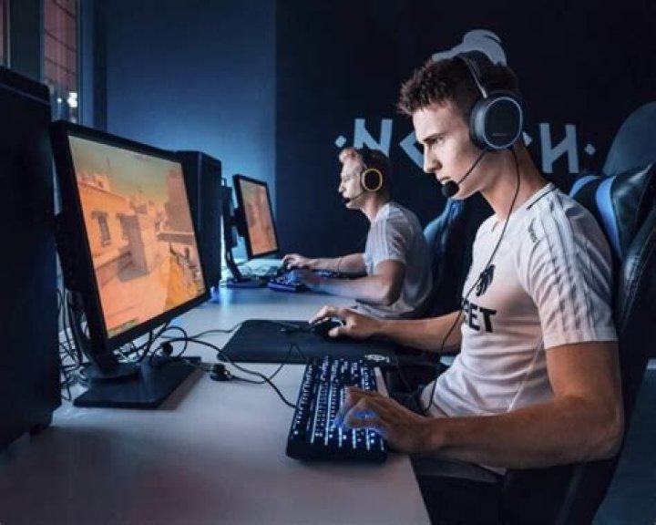 How to become a better gamer with improved posture and exercise