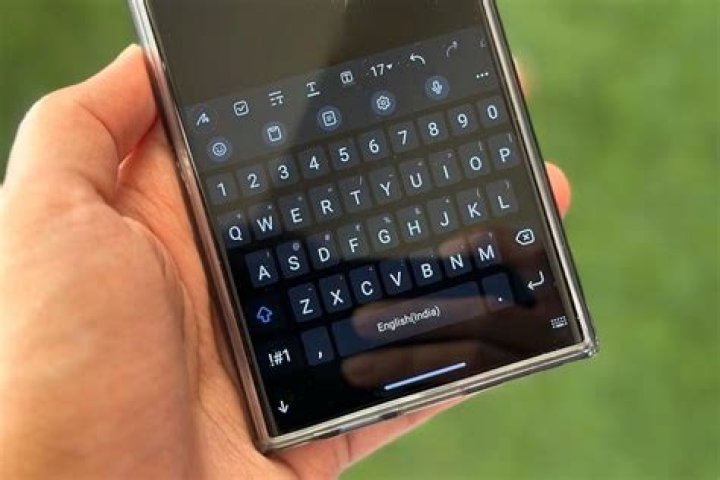 How to Connect a USB Keyboard to Your Android Phone