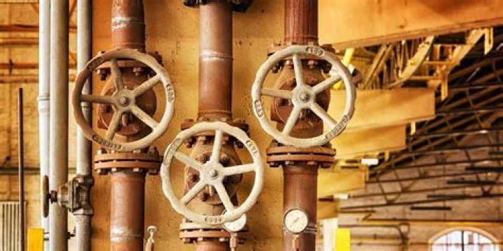 How to Use xargs to Process Piped Arguments in Linux