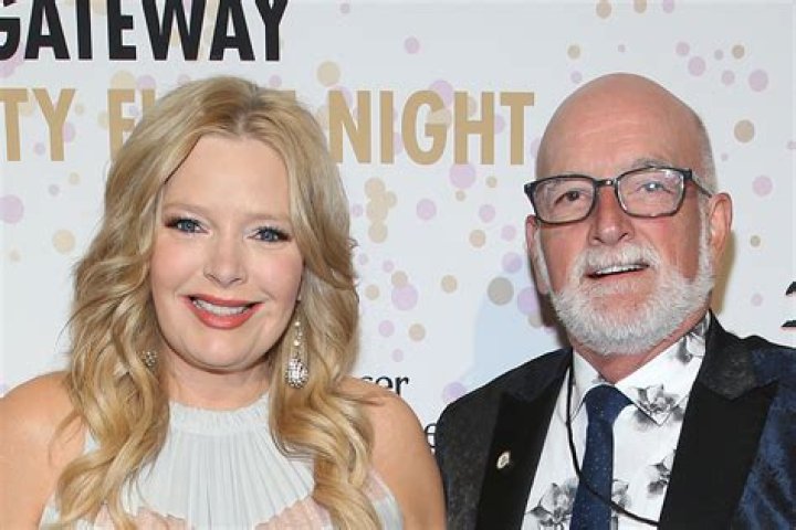 Inside Melissa Peterman And Husband John Brady’s Married Life