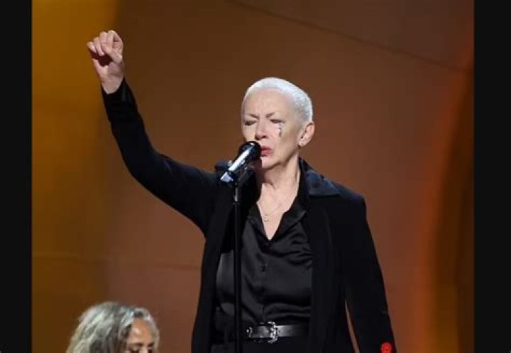 Is Annie Lennox Jewish? Religion Curiosity After Husband Uri