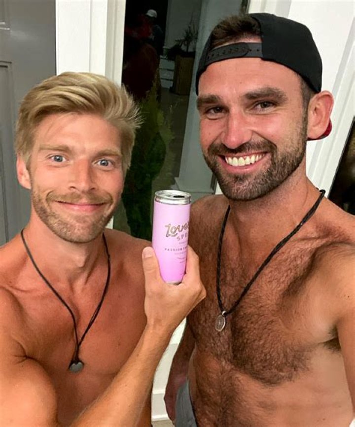Is Carl From Summer House Into Men?