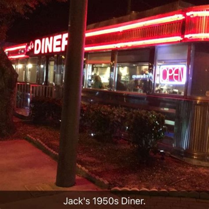 	Jack’s Hollywood Diner/Hollywood	