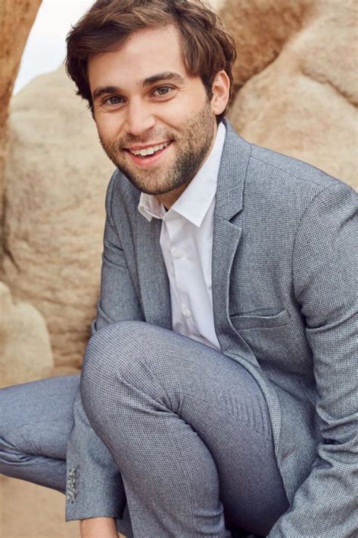Jake Borelli Prise De Poids