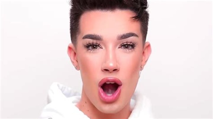 James Charles reacts to Google searches about his “death”