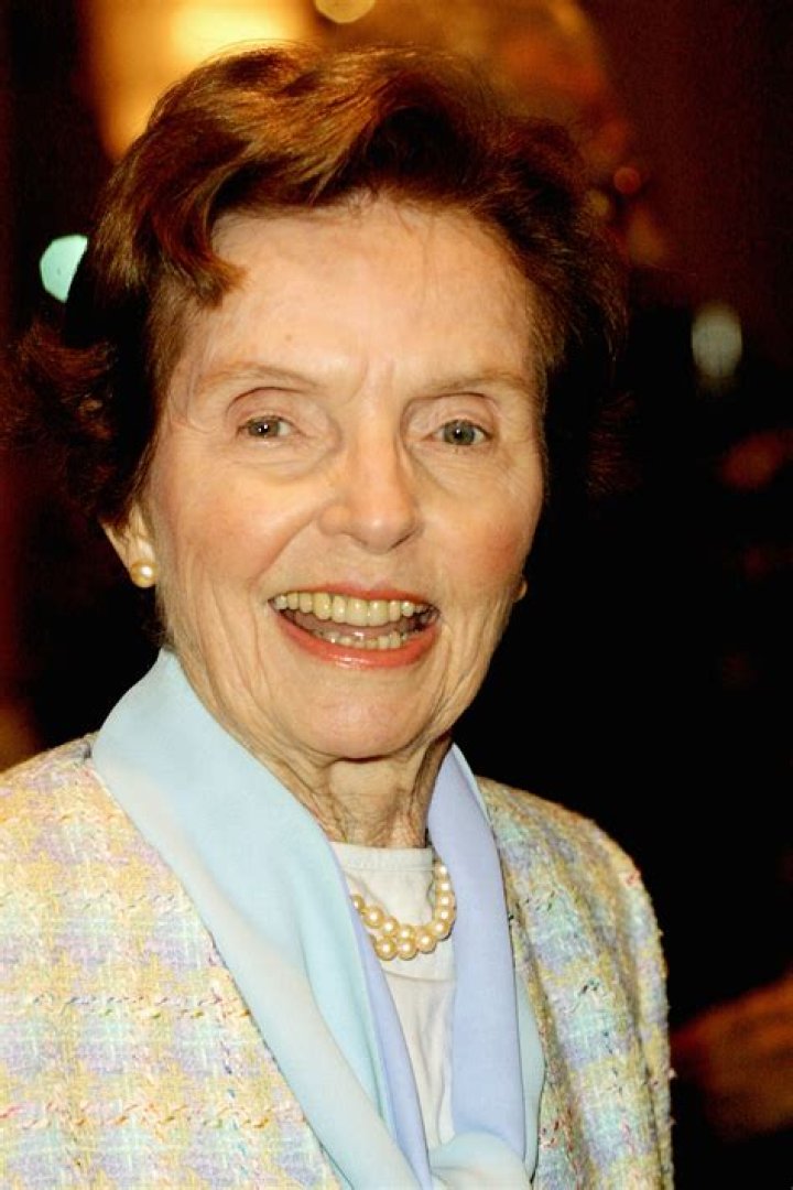 Jane Wyatt Net Worth 2024