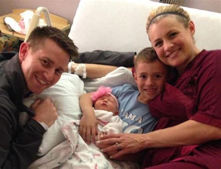 Janelle Hall WTAE, Age, Husband, Wedding, Baby, Bio Wiki (John Meyer)