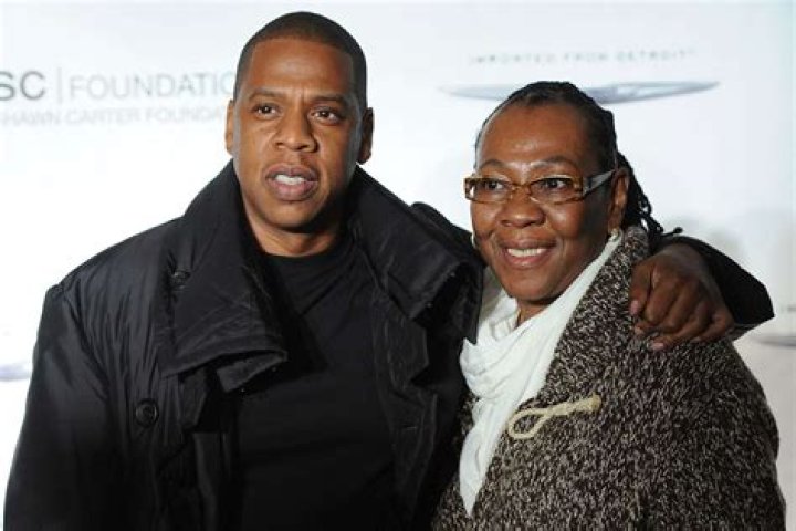 Jay-Z Parents: Adnis Reeves, Gloria Carter (Father, Mother)