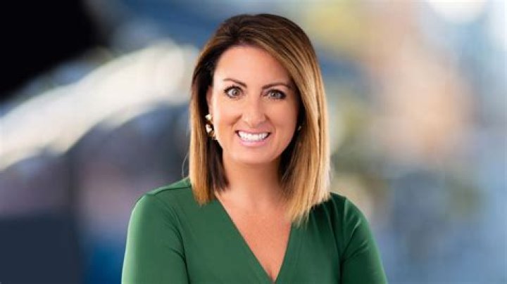 Jenna Enoch Bio, Age, Height, Husband, Salary, Net Worth, Spectrum News