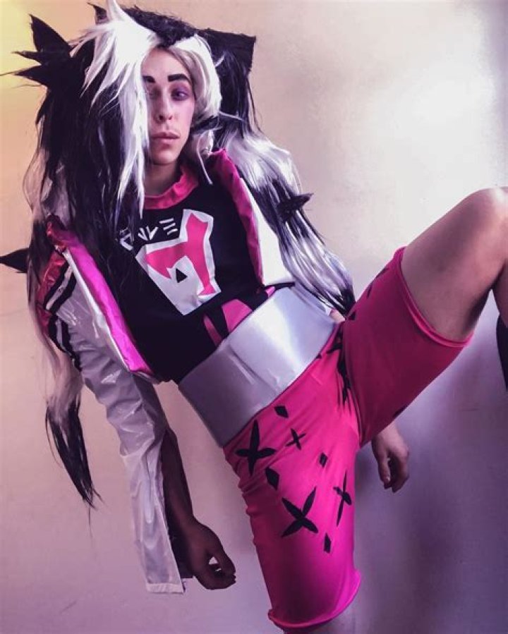Jessica Nigri shows off fantastic Pokemon Sword & Shield cosplay
