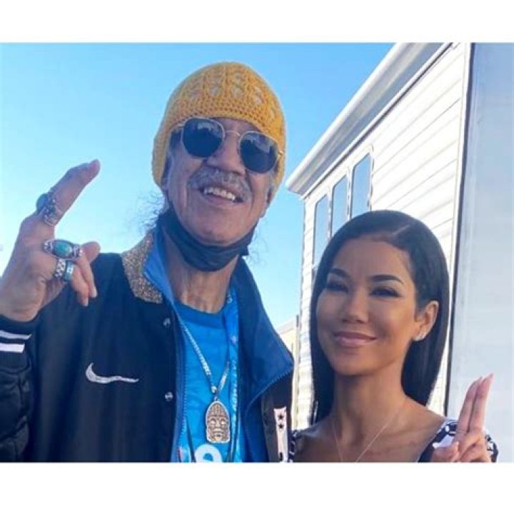 JHENE AIKO CONGRATULATES 77-YEAR-OLD FATHER ON HIS EXPECTANCY OF A BABY BOY