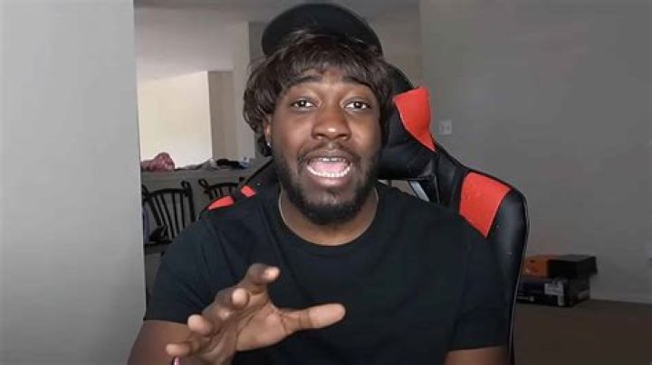 JiDion hits out at Twitch for unbanning streamer after shooting threat
