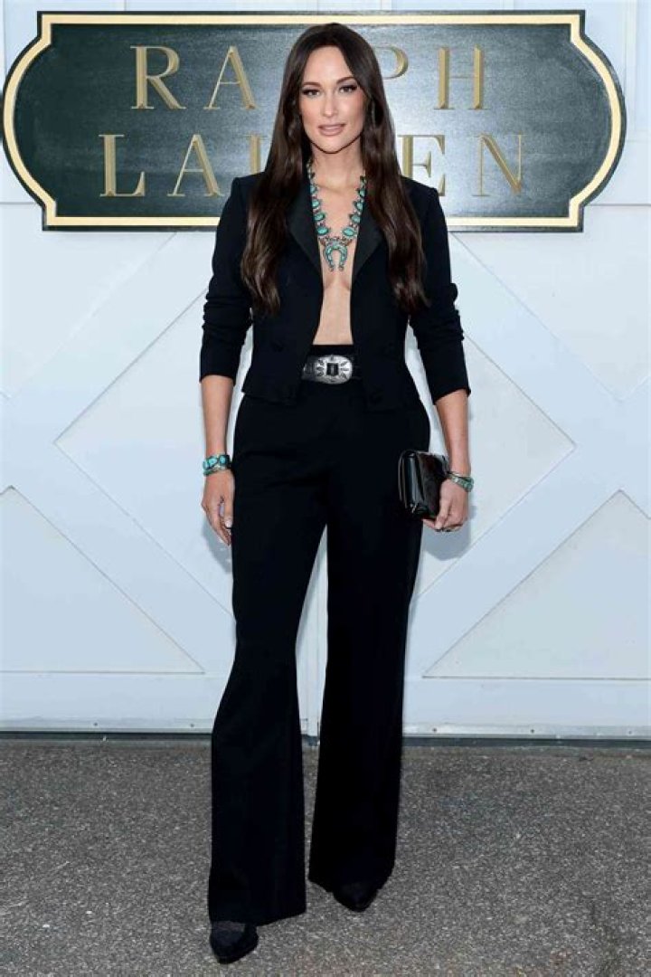 Kacey Musgraves: A Look Into Her Wardrobe Malfunction Moments