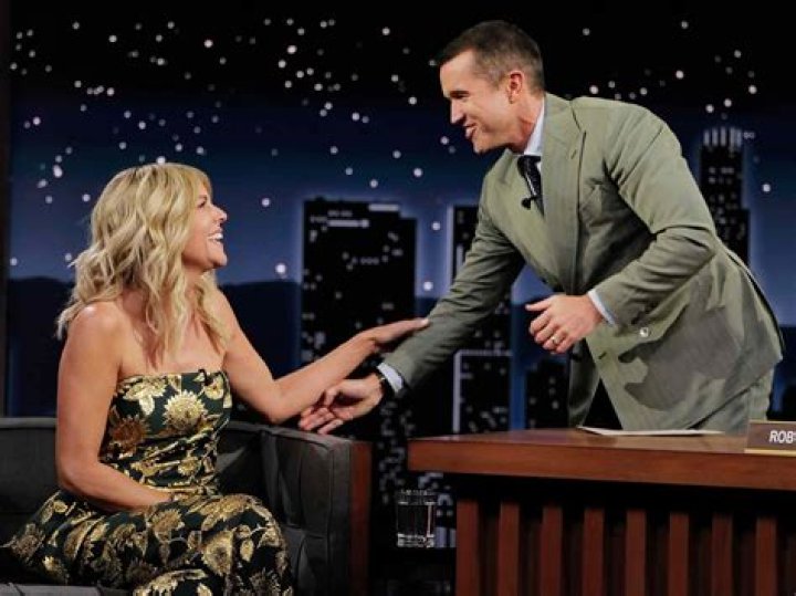 Kaitlin Olson And Dax Shepard: A Deep Dive Into Their Unique Relationship