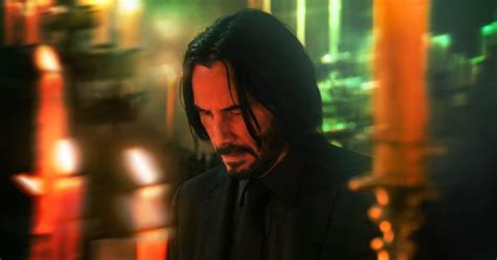 Keanu Reeves: Battling Anxiety Behind The Stardom