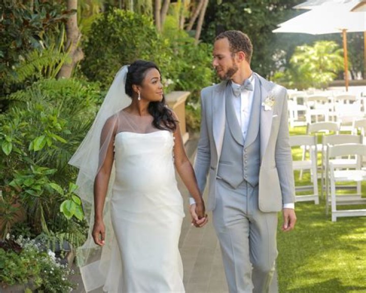 Kellie Rasberry Wikipedia, Net Worth, House, Wedding, Engaged, Age
