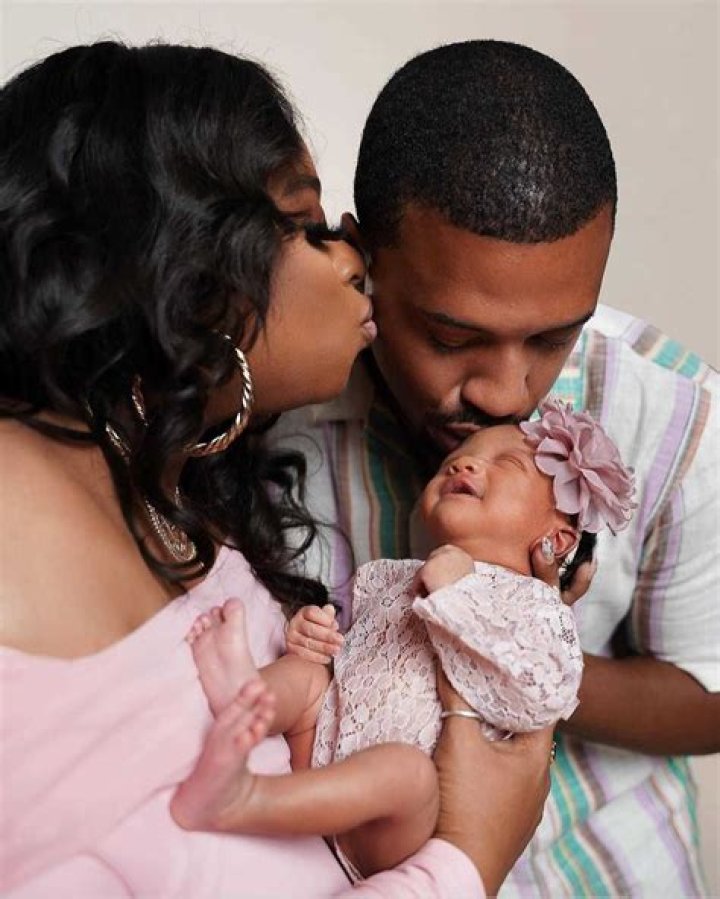 KIERRA SHEARD INTRODUCES HER ‘MIRACLE’ BABY GIRL