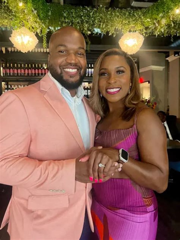 Kristen Holloway Bio, Age, Height, Husband, Salary, Net Worth, Channel 2 Action News
