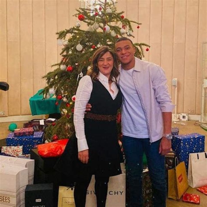Kylian Mbappe: Wiki, Bio, Age, Height, Parents, Girlfriend, Net Worth
