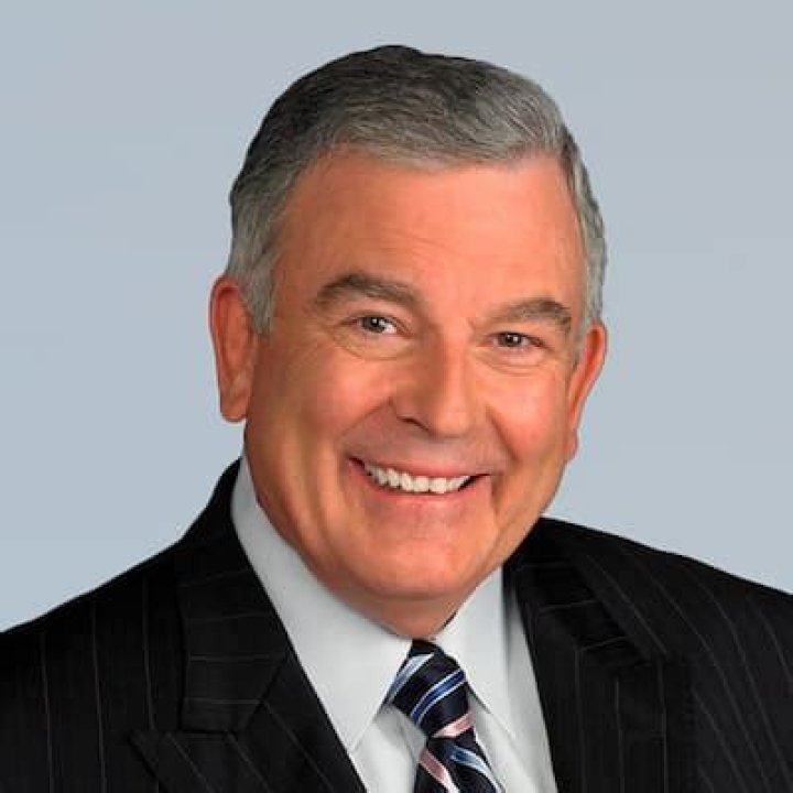 Larry Moore Bio, Age, Height, Wife, Salary, Net Worth, KMBC