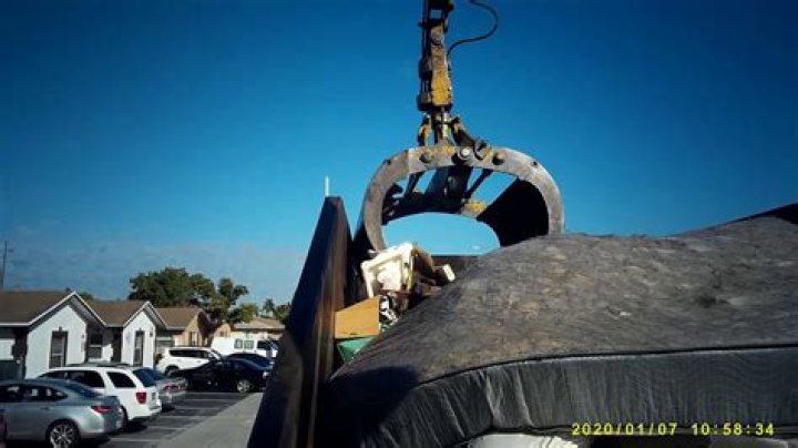 	LAUDERDALE LAKES SETS BULK PICKUP	