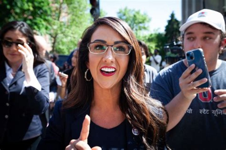 Lauren Boebert blasts Denver migrant hosting hotline: 'Asinine and ridiculous'