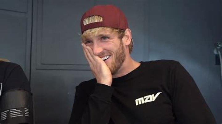 Logan Paul floored by responses to desperate $90k couch Craigslist ad
