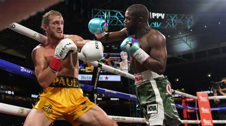 Logan Paul slams “rat” Floyd Mayweather for not paying him for fight
