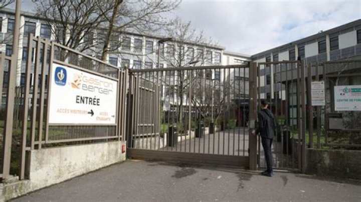 Lycéen Mort Bac