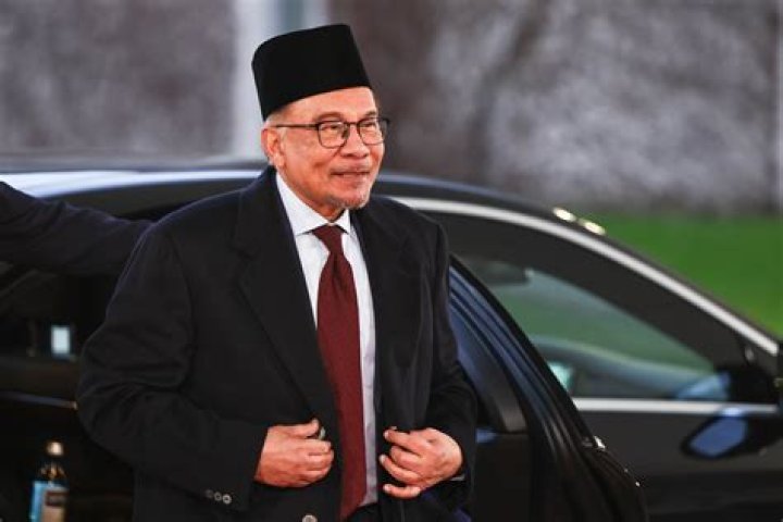 Malaysia orders Meta, TikTok to present plan to curb offensive content, amid surge in complaints of ‘harmful’ posts