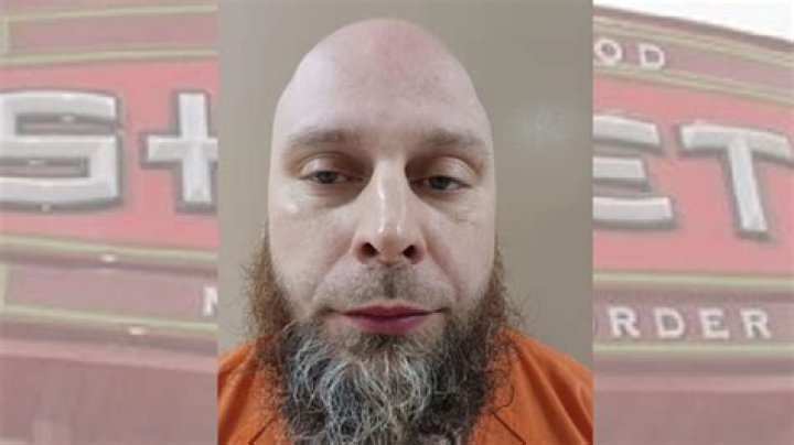 Man accused of kidnapping driver, assaulting multiple customers at Everett Sheetz