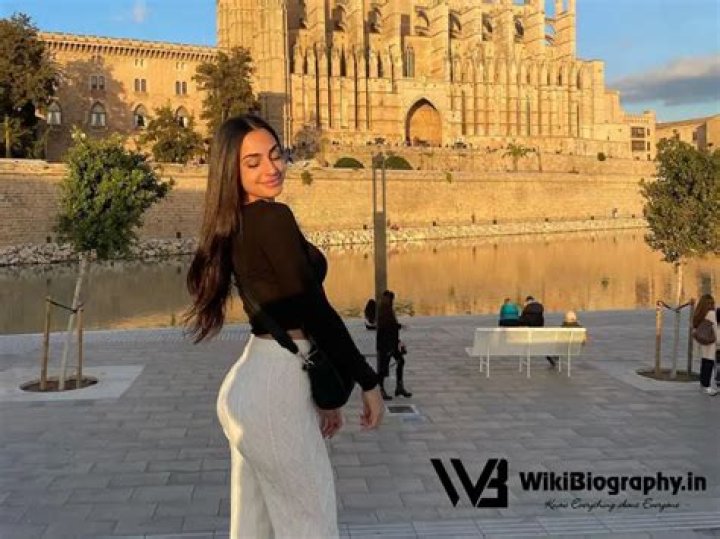 Maria Gonzalez Gimenez’s Age & More!