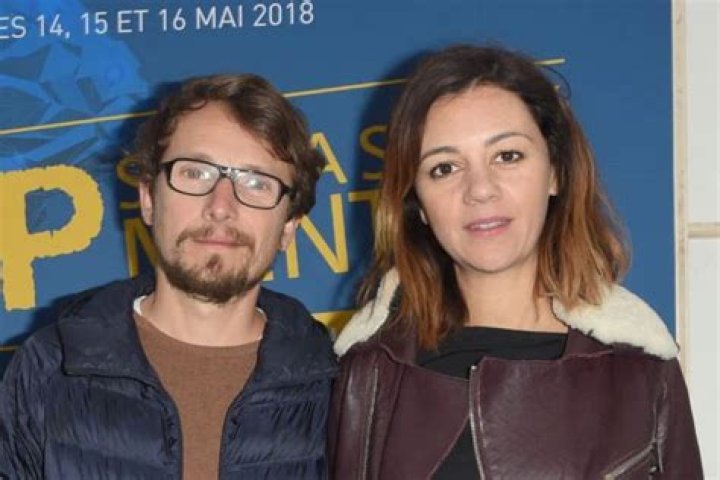 Marie Julie Baup Enfant : Portrait de l’épouse de Lorànt Deutsch et mère de ses enfants