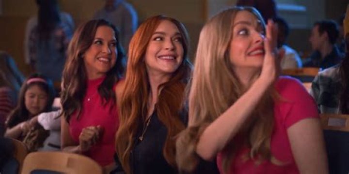 ‘Mean Girls’ cast reunites for Walmart Black Friday ad