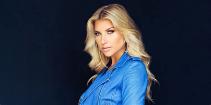 Melanie Collins CBS, Bio, Married, Age, Wikipedia, Height【 Pics 】Wiki