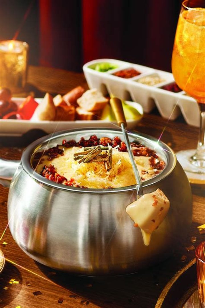	Melting Pot celebrates 25th year in Boca	