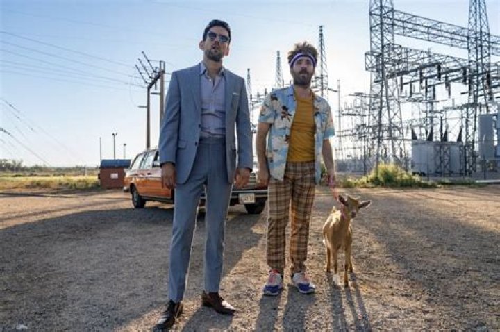 	Méndez y Del Río resuenan con personajes en ‘Half Brothers’	