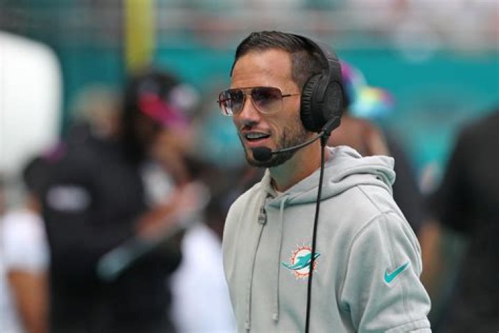
Miami Dolphins |	Dolphins, while coming away with win, go into new week with turnover problem to fix	