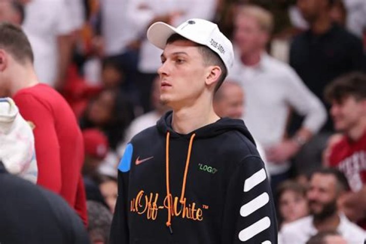 
Miami Heat |	Ira Winderman: What’s different about Tyler Herro trade rumors this summer? Maybe Damian Lillard	
