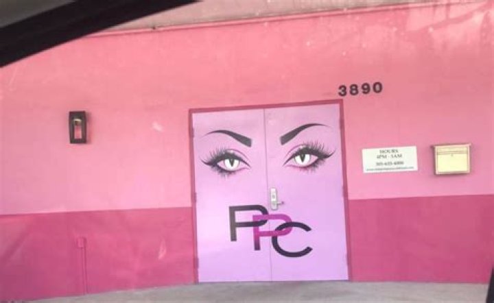 	Miami’s infamous pink strip club just quietly reopened after almost a decade	