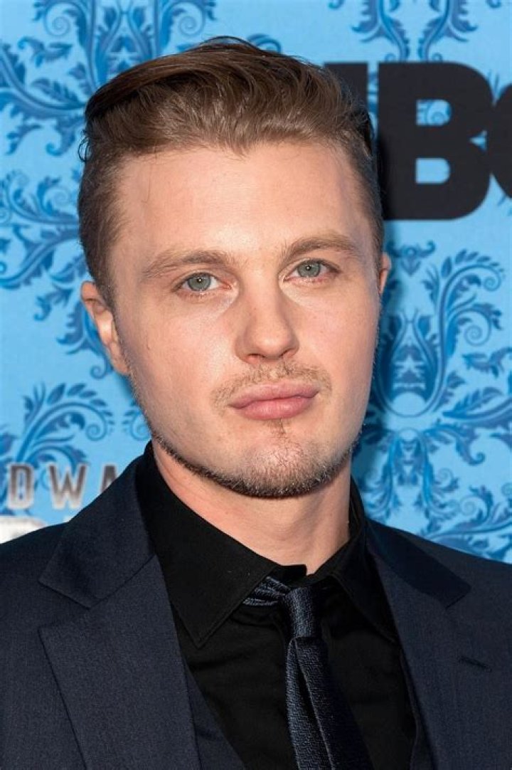 Michael Pitt Biography