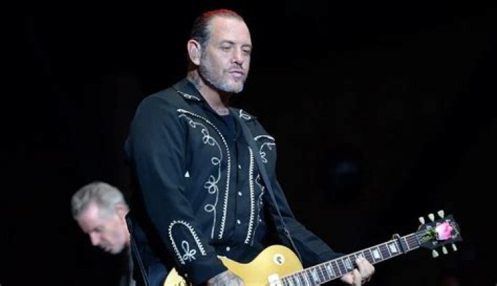 Mike Ness Net Worth | Bio, Family, Address, Career
